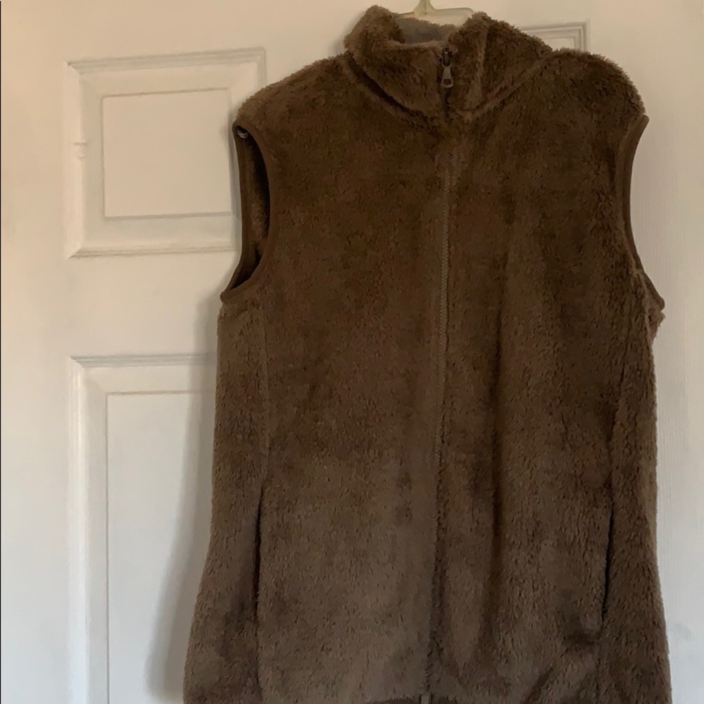 Brand new sweater vest. Never worn out!